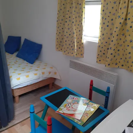 아파트 Des Flots De Ma Vie - Florence Et Virginie Gossin - Barzan